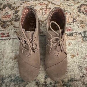 Toms Tan Wedge Shoes with Suede Finish